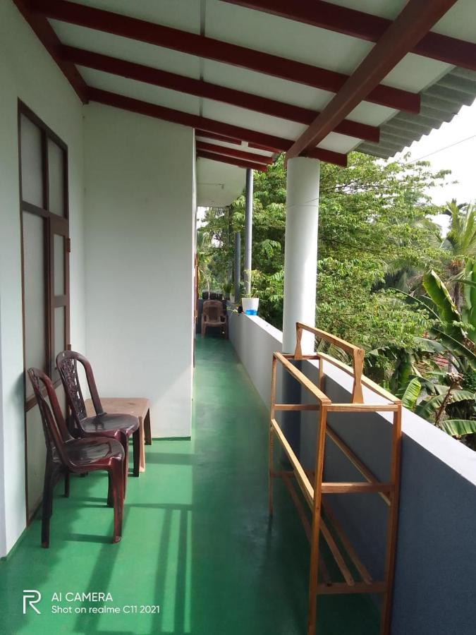 New Star Light Hotel Mirissa Exterior photo